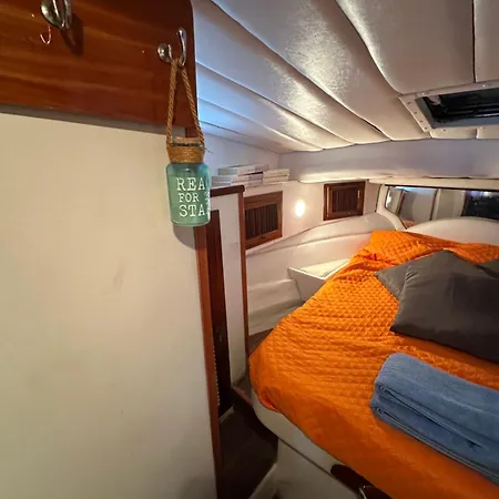 Botel Pm Molo Trapezoidale Palermo