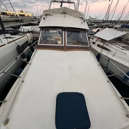 Botel Pm Molo Trapezoidale