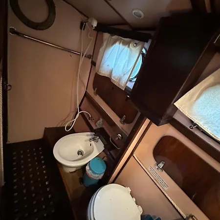 Pm Molo Trapezoidale Botel Palermo